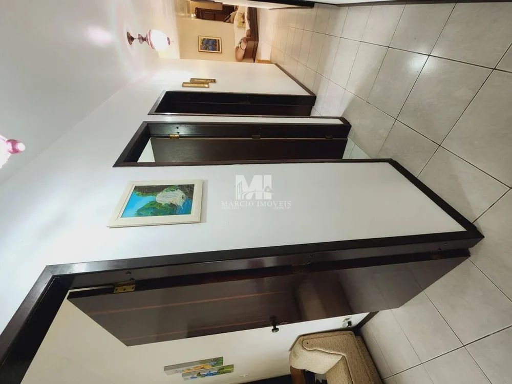Casa, 4 quartos, 258 m² - Foto 11