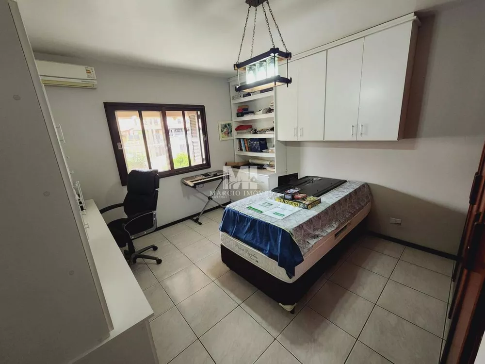 Casa, 4 quartos, 258 m² - Foto 4