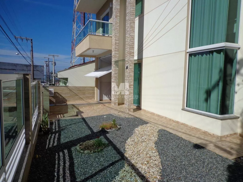 Casa, 4 quartos, 250 m² - Foto 4