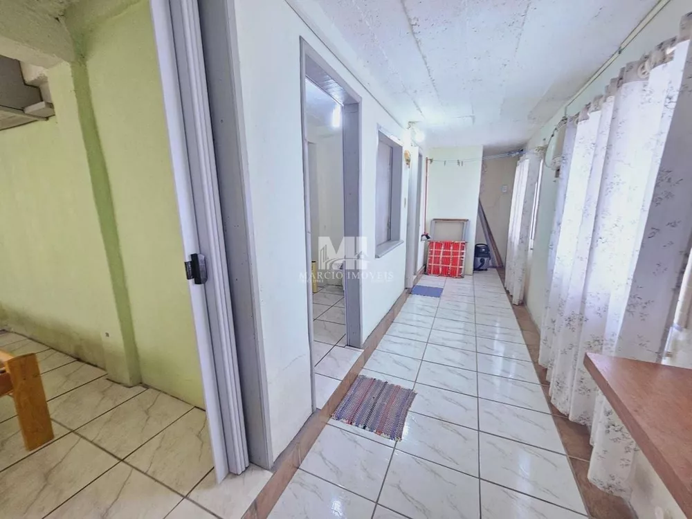 Casa, 6 quartos, 131 m² - Foto 4