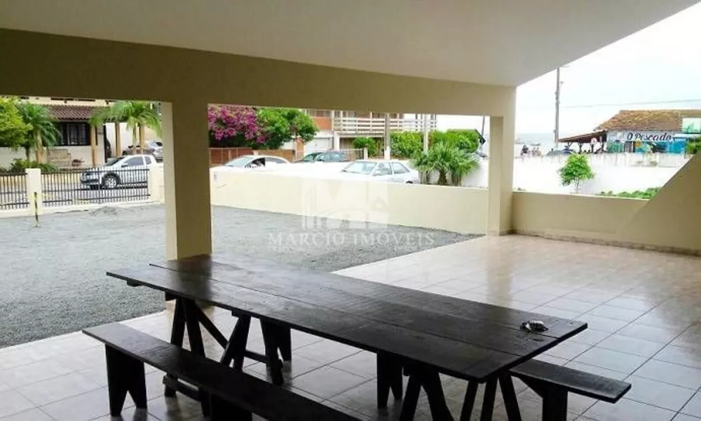 Casa, 4 quartos, 289 m² - Foto 2