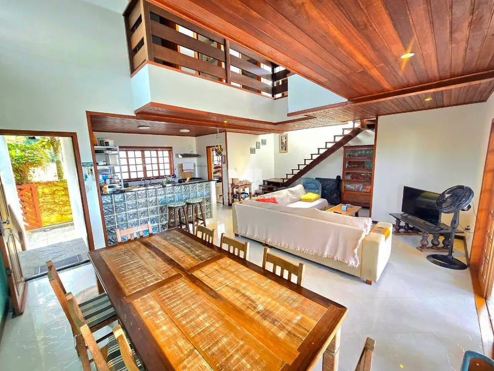 Casa, 3 quartos, 171 m² - Foto 2