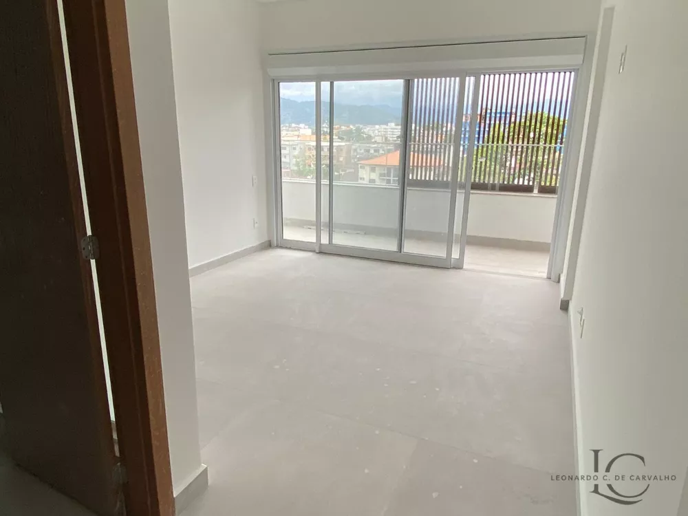 Cobertura, 3 quartos, 240 m² - Foto 1