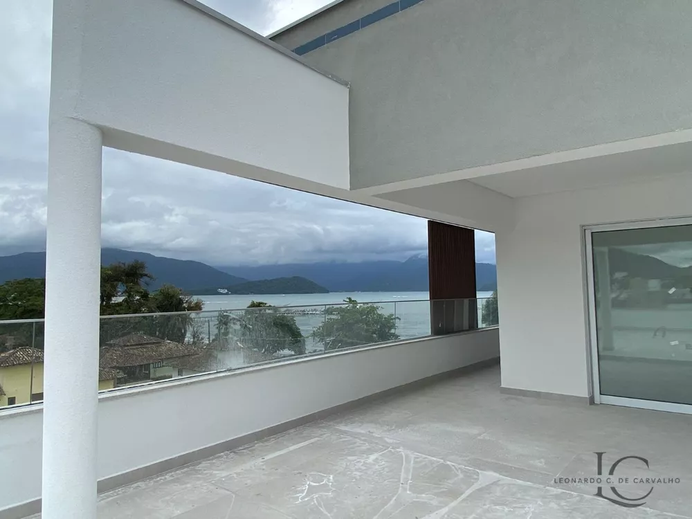 Cobertura, 3 quartos, 240 m² - Foto 3