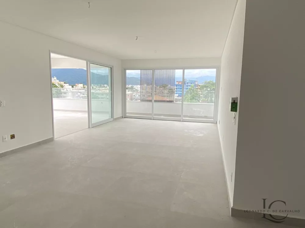 Cobertura, 3 quartos, 240 m² - Foto 4