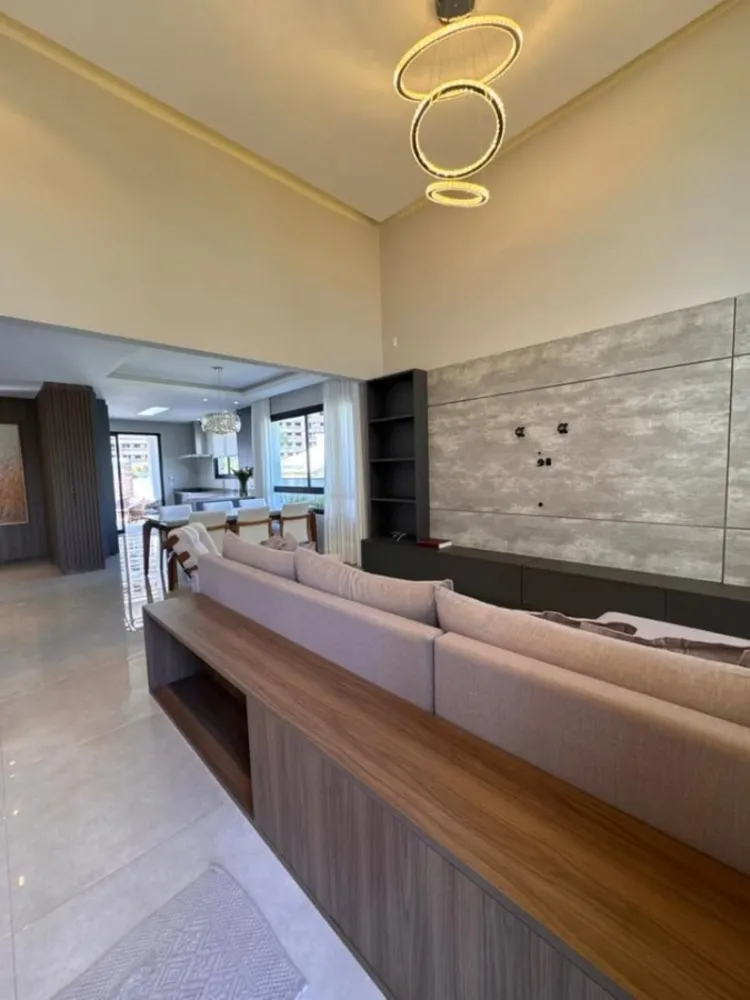 Casa, 3 quartos, 168 m² - Foto 1