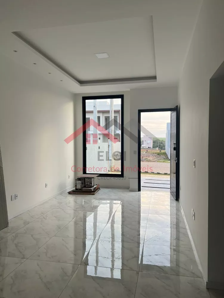 Casa à venda com 2 quartos, 90m² - Foto 4