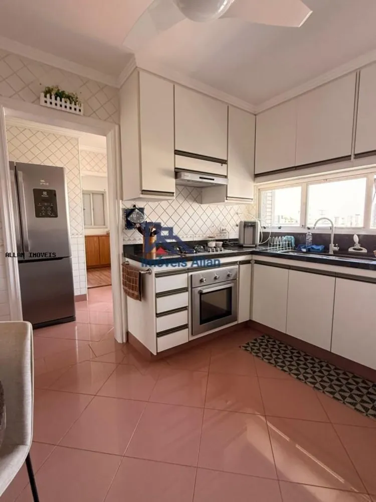 Sobrado, 4 quartos, 230 m² - Foto 1
