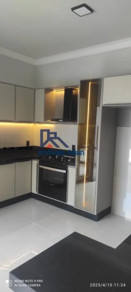 Casa, 3 quartos, 200 m² - Foto 2