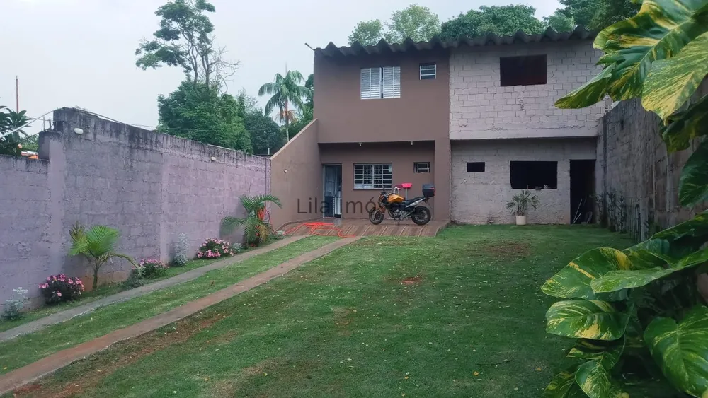 Chácara, 3 quartos, 1530 m² - Foto 1