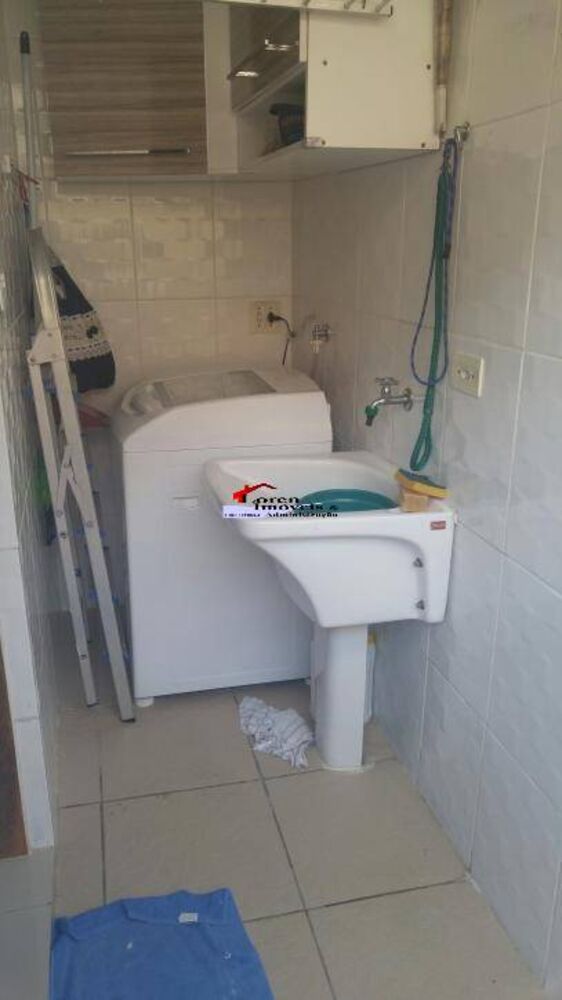 Casa à venda com 3 quartos, 100m² - Foto 4