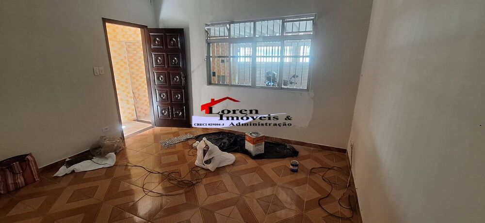 Casa para alugar com 3 quartos, 200m² - Foto 1