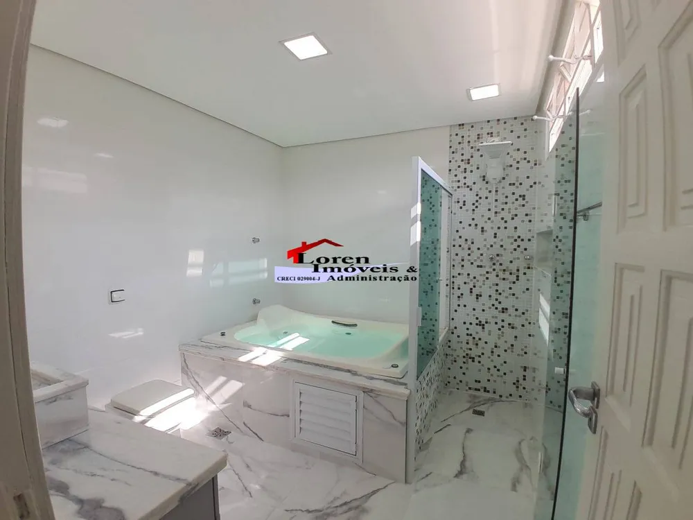 Apartamento, 3 quartos, 168 m² - Foto 1