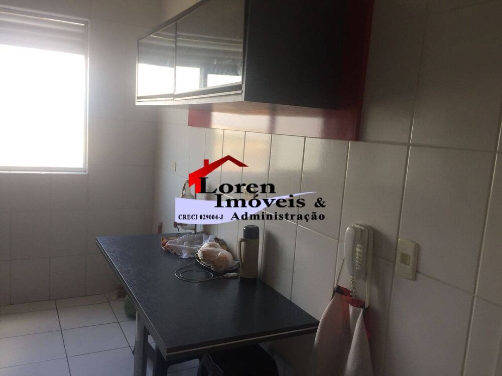 Apartamento à venda com 2 quartos, 77m² - Foto 2