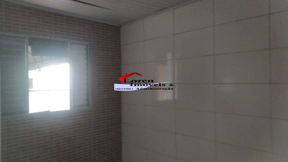 Casa para alugar com 2 quartos, 48m² - Foto 13