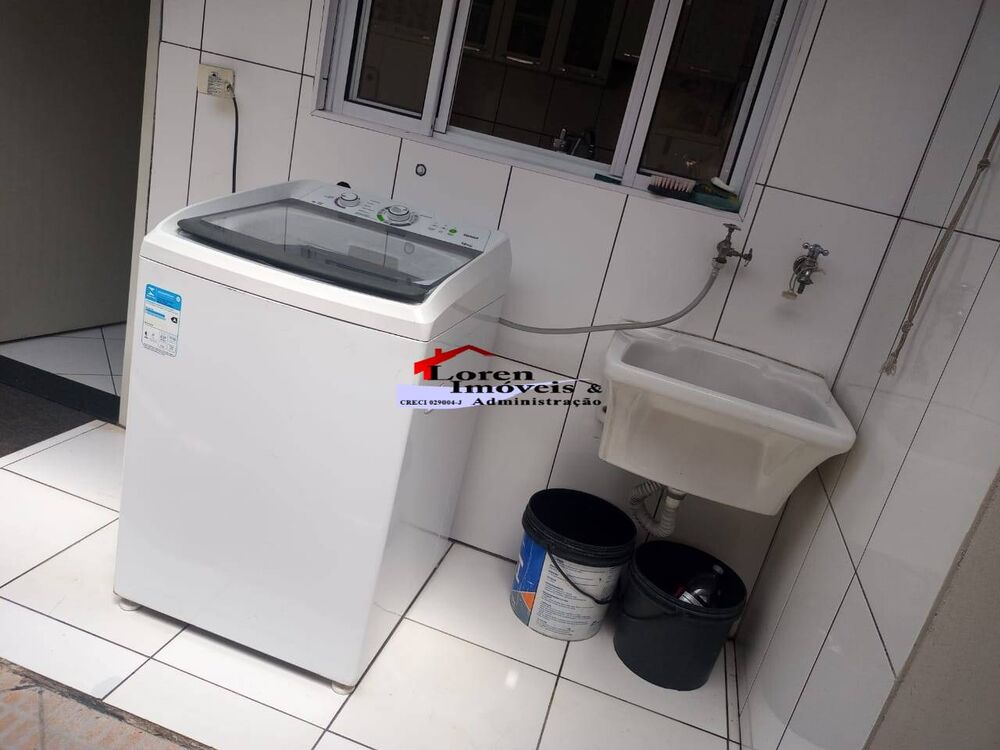 Casa à venda com 2 quartos, 60m² - Foto 9