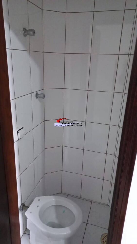 Casa à venda com 3 quartos, 100m² - Foto 4