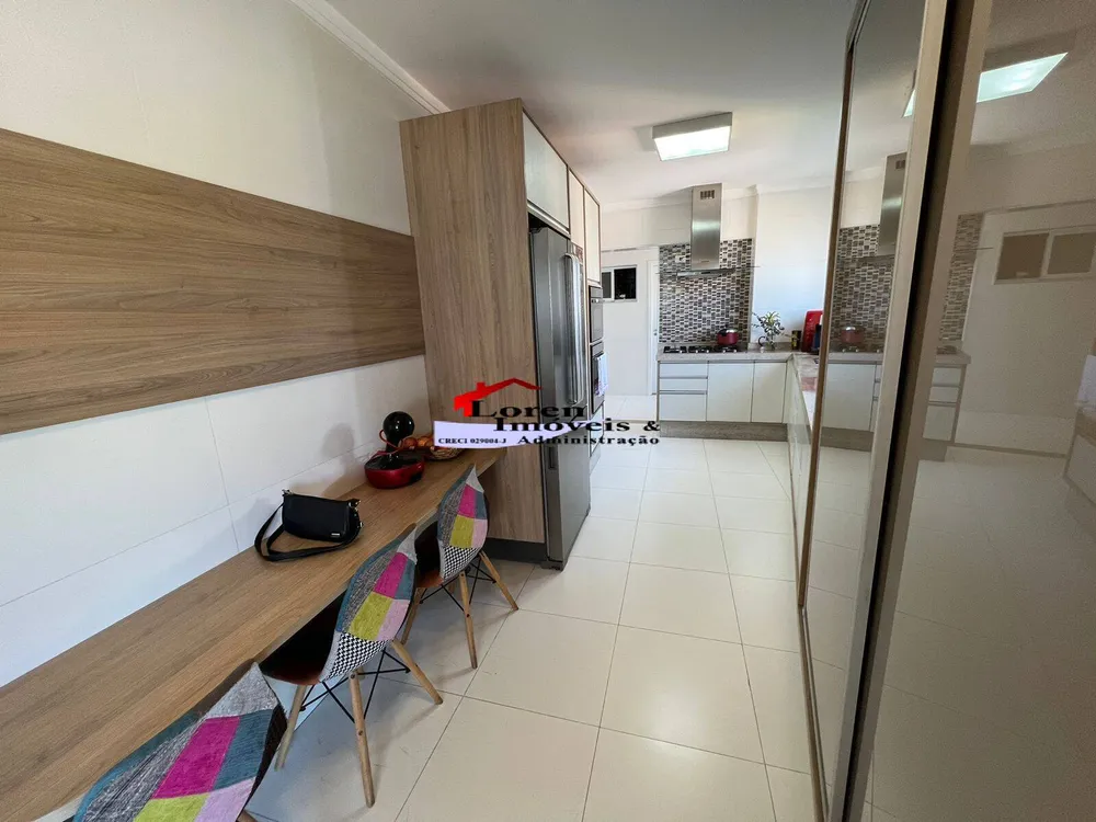 Apartamento, 4 quartos, 217 m² - Foto 9