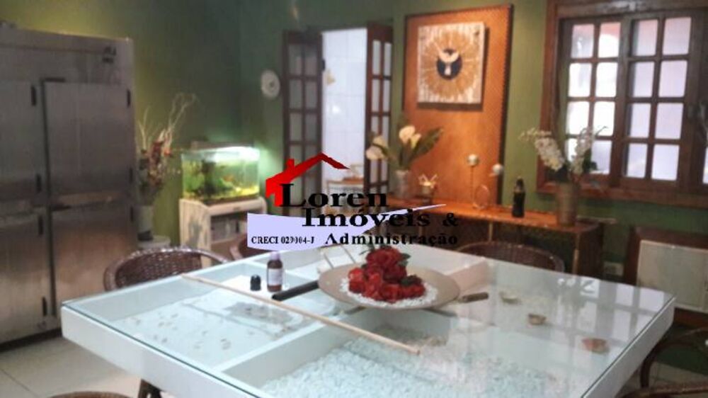 Sobrado à venda com 3 quartos, 120m² - Foto 1