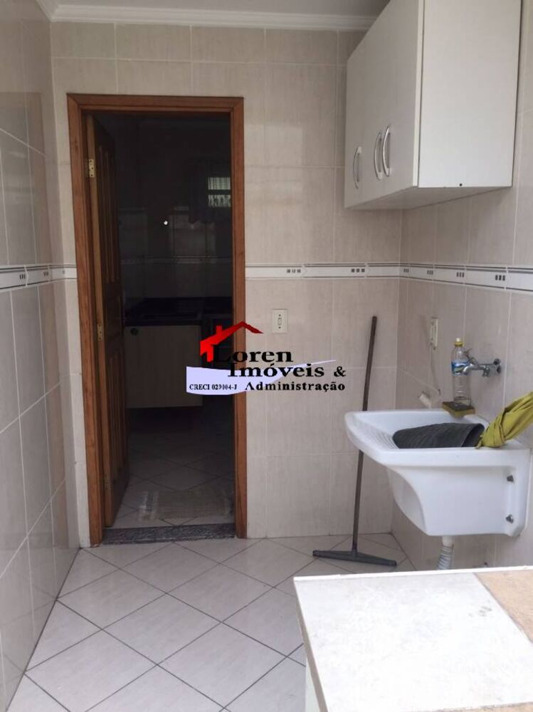 Sobrado à venda com 2 quartos, 128m² - Foto 3