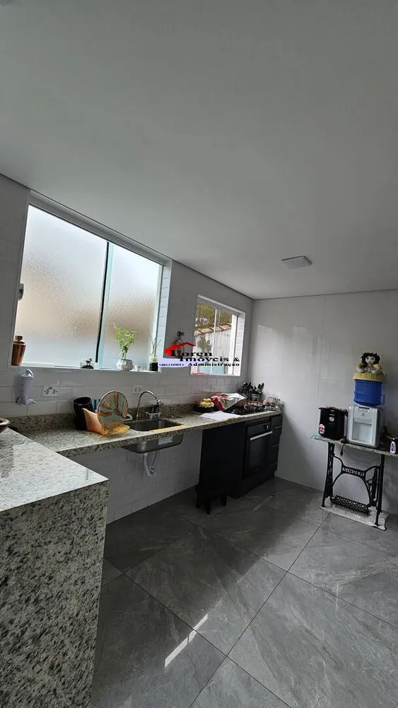 Casa, 4 quartos, 240 m² - Foto 3
