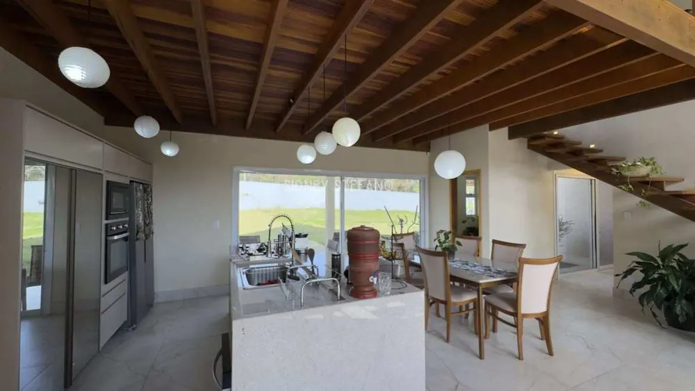 Casa, 3 quartos, 240 m² - Foto 4