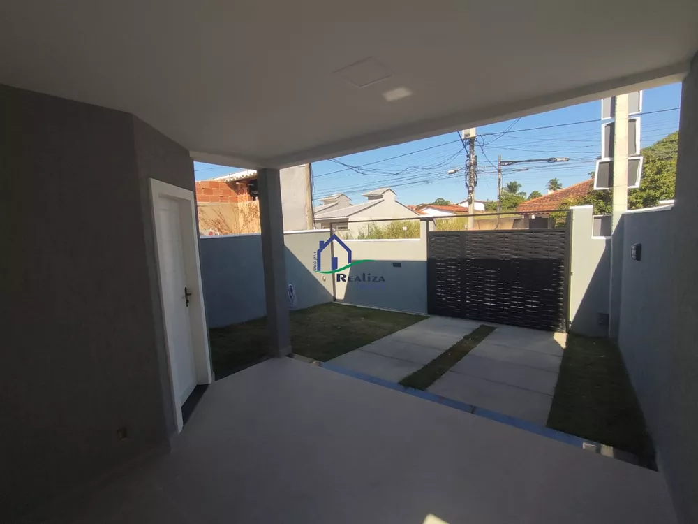 Casa à venda com 3 quartos, 220m² - Foto 1