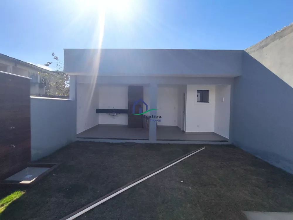 Casa à venda com 3 quartos, 220m² - Foto 4