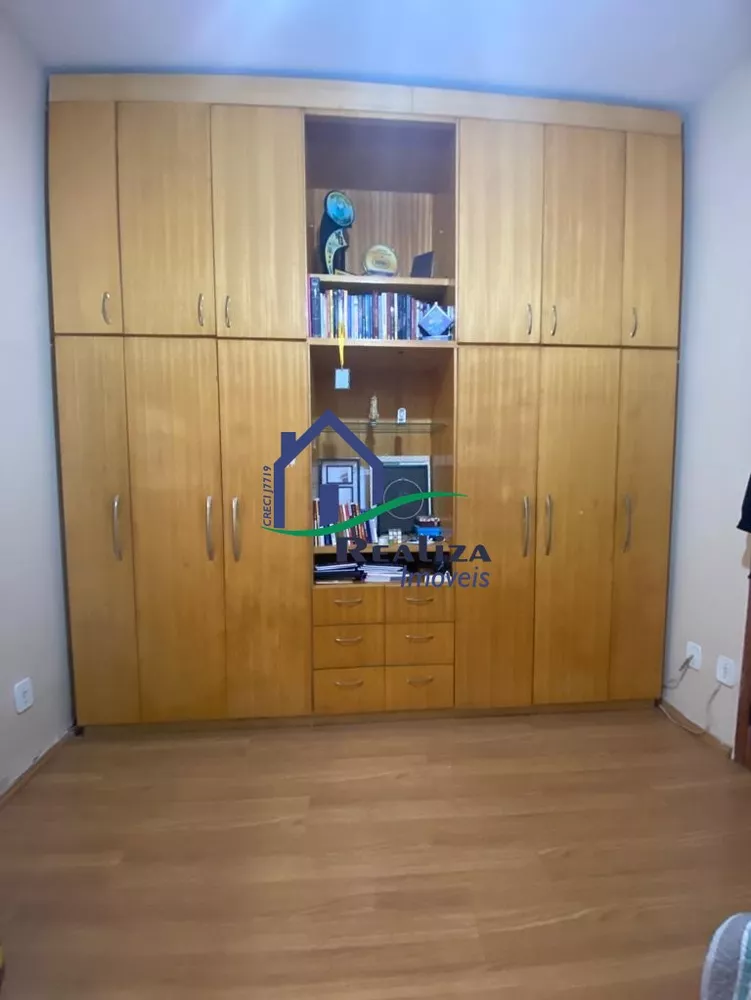 Casa, 3 quartos, 360 m² - Foto 1