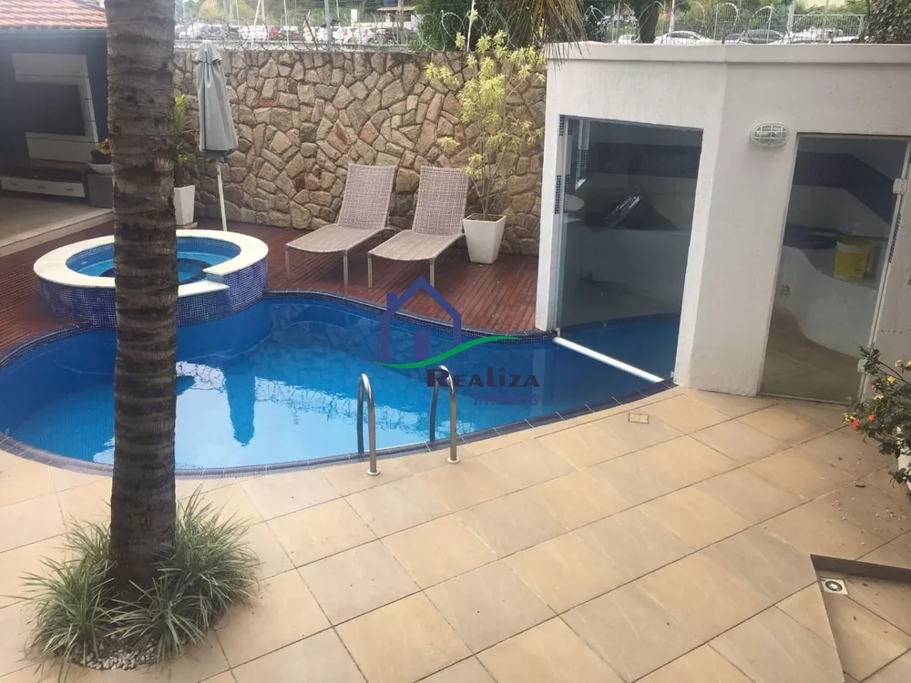 Casa à venda com 3 quartos, 400m² - Foto 1