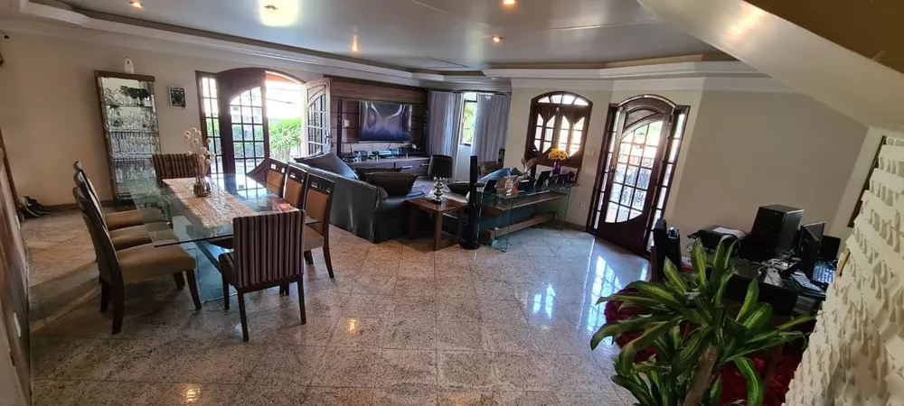 Casa, 6 quartos, 245 m² - Foto 8