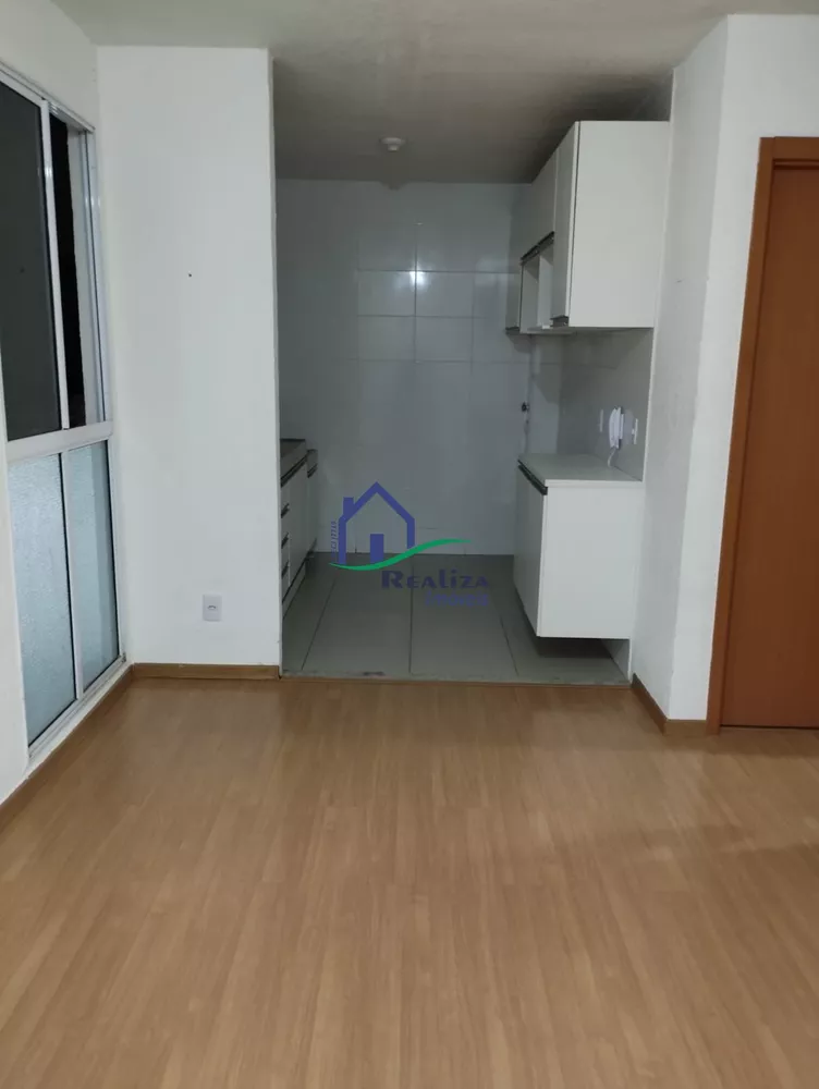 Apartamento à venda com 2 quartos, 42m² - Foto 2