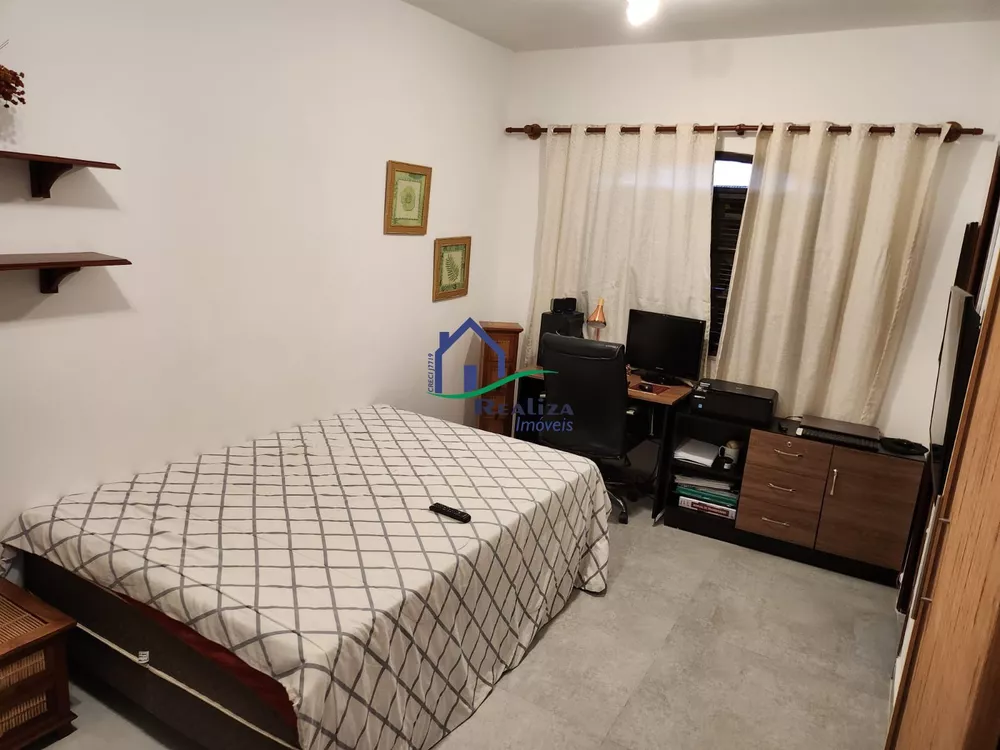 Casa, 4 quartos, 240 m² - Foto 14