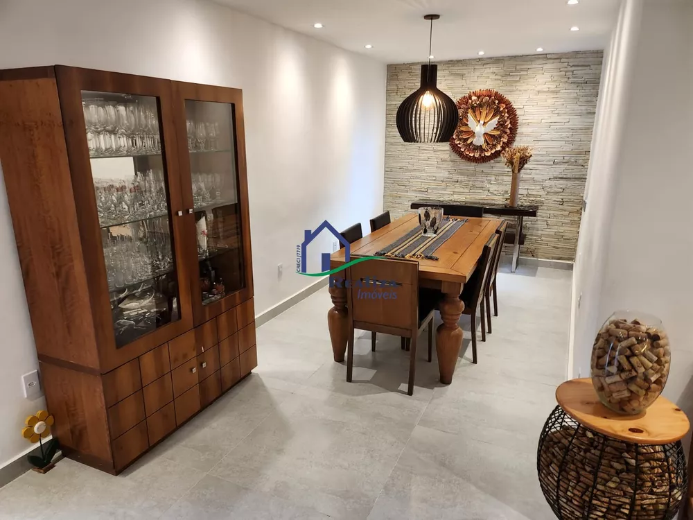 Casa, 4 quartos, 240 m² - Foto 8