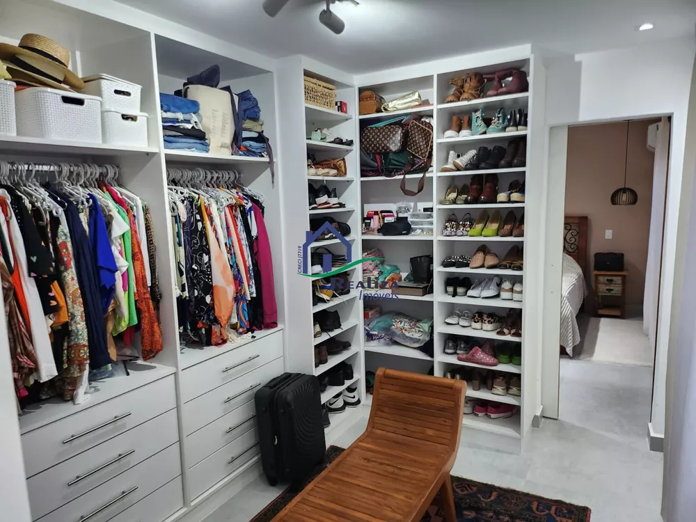 Casa, 4 quartos, 240 m² - Foto 33