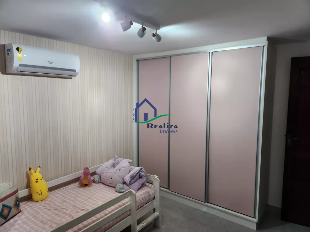 Casa, 4 quartos, 240 m² - Foto 11