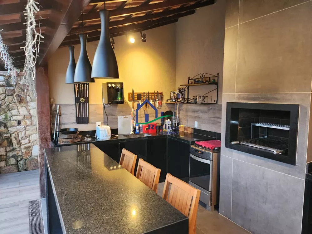 Casa, 4 quartos, 240 m² - Foto 31