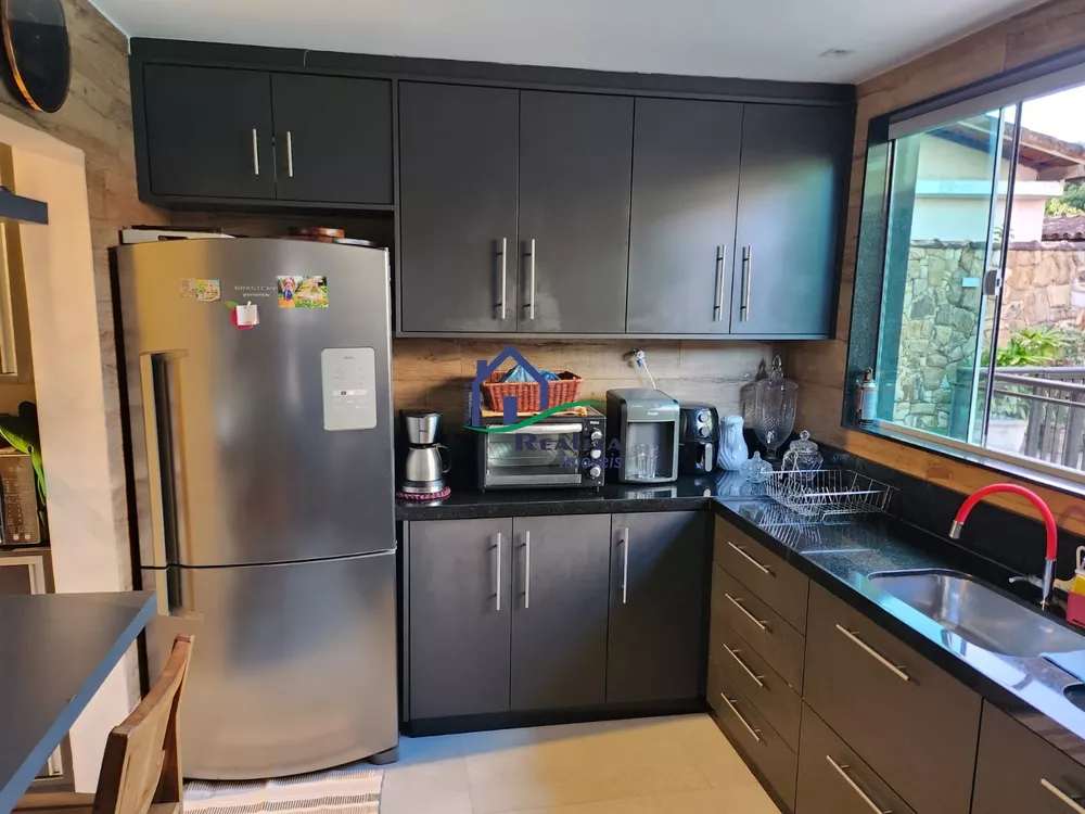 Casa, 4 quartos, 240 m² - Foto 28