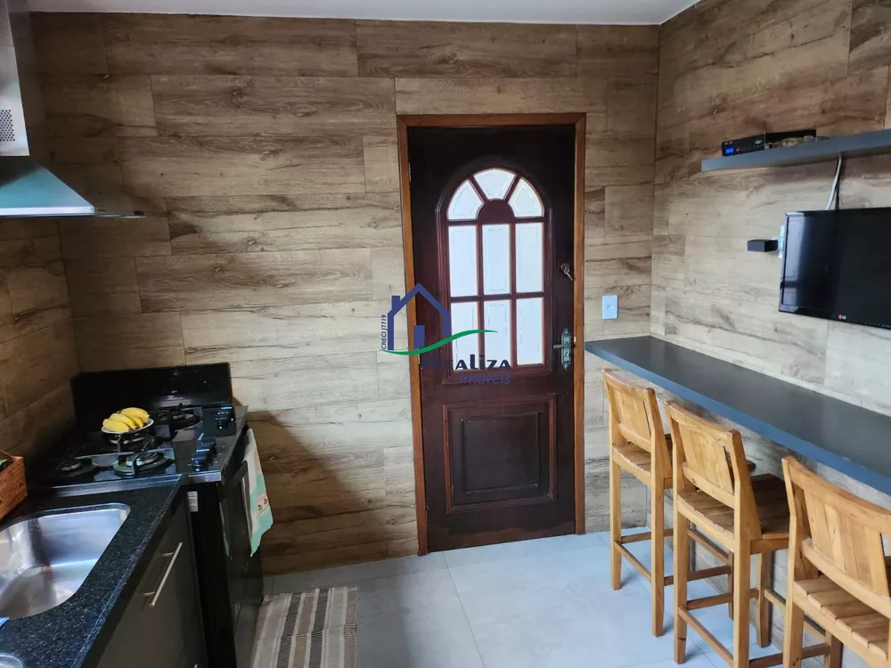 Casa, 4 quartos, 240 m² - Foto 24