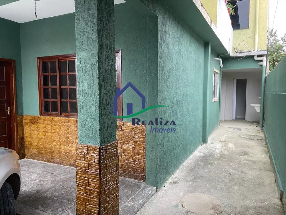 Casa à venda com 3 quartos, 120m² - Foto 1