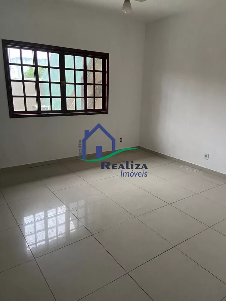 Casa à venda com 3 quartos, 120m² - Foto 2