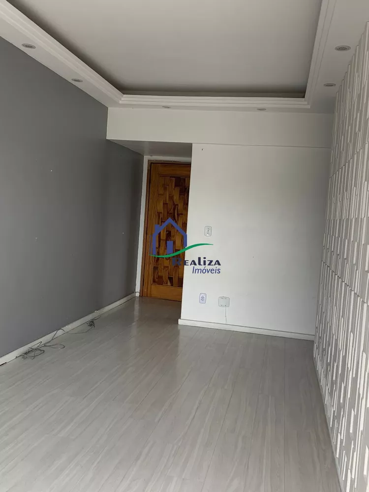 Apartamento à venda com 2 quartos, 65m² - Foto 2