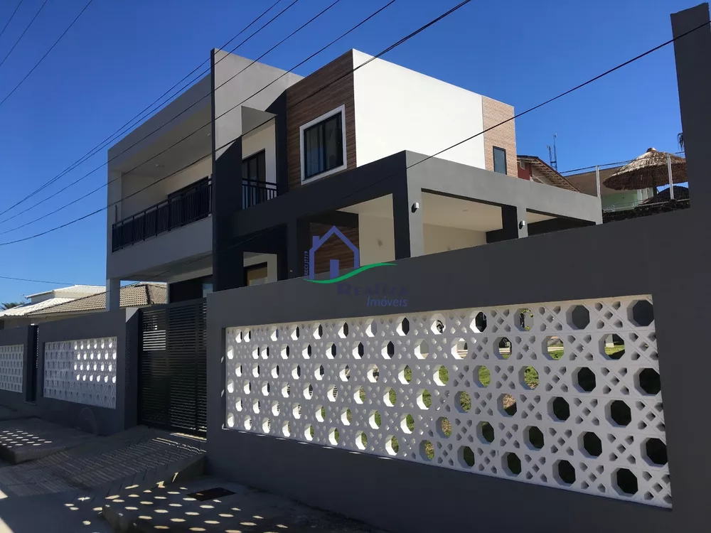 Casa, 4 quartos, 220 m² - Foto 1