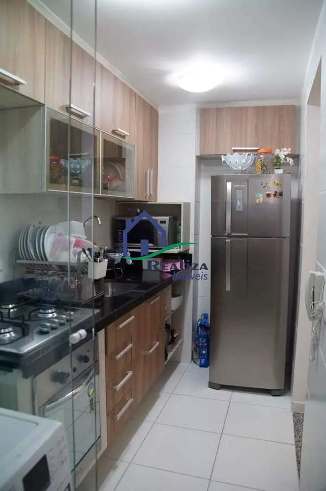 Apartamento à venda com 2 quartos, 69m² - Foto 5