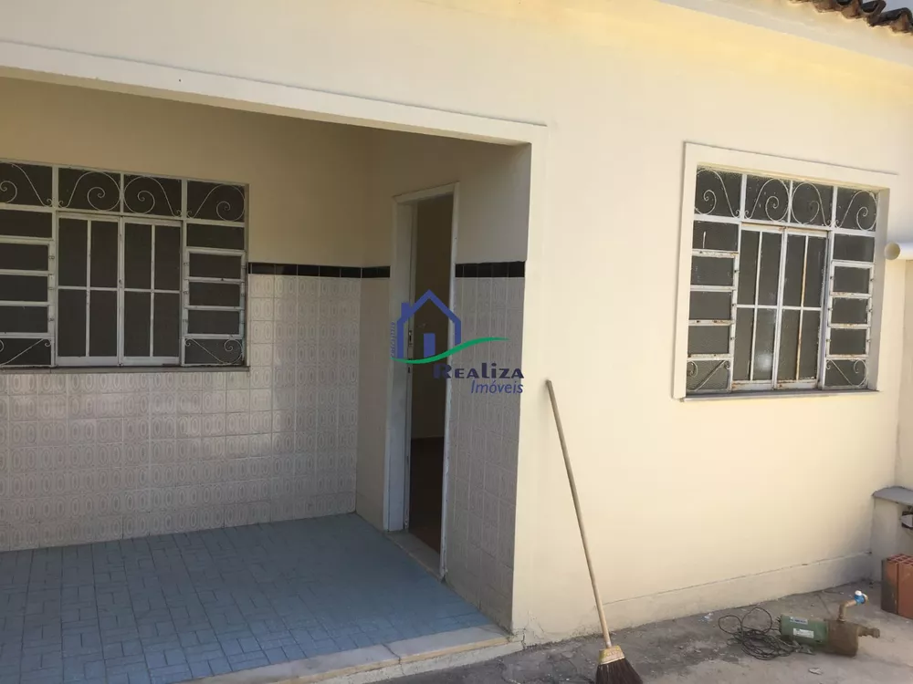 Casa à venda com 4 quartos, 79m² - Foto 3