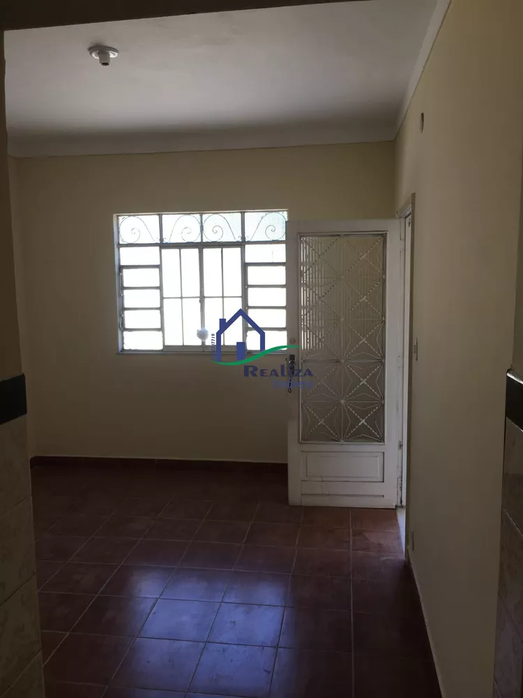 Casa à venda com 4 quartos, 79m² - Foto 4