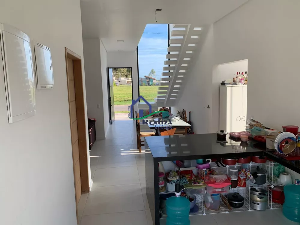 Casa à venda com 4 quartos, 190m² - Foto 4