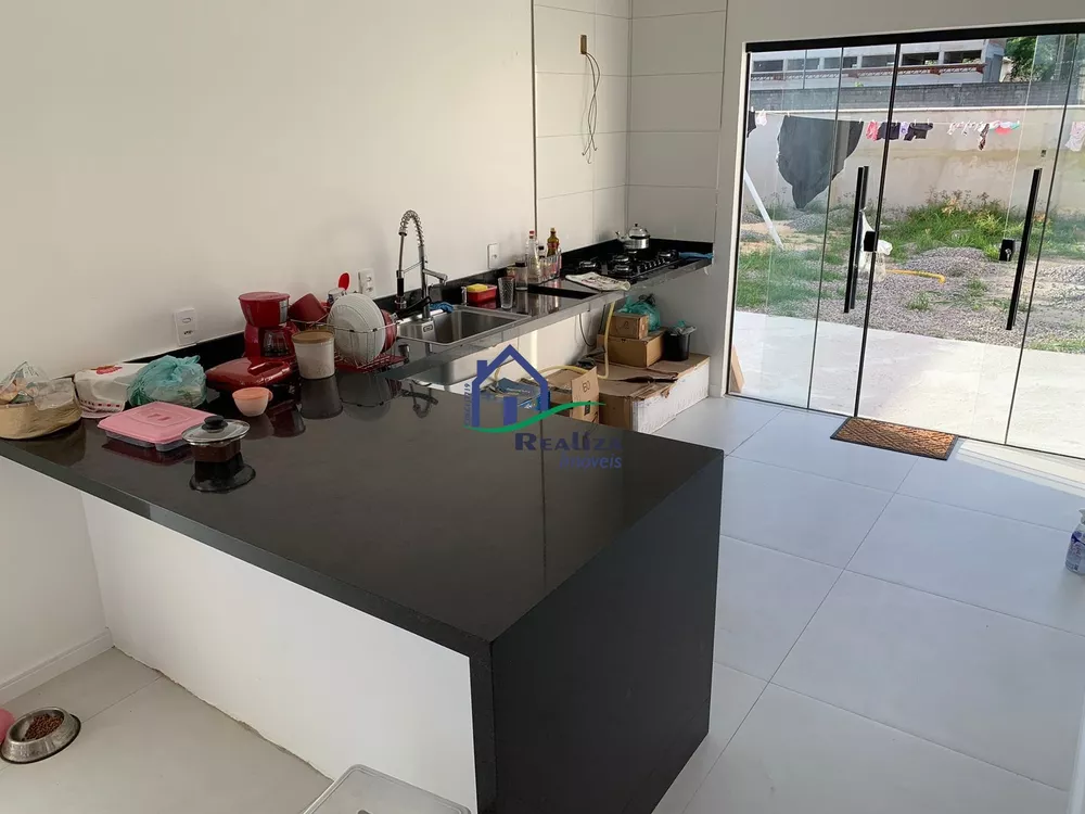 Casa à venda com 4 quartos, 190m² - Foto 3