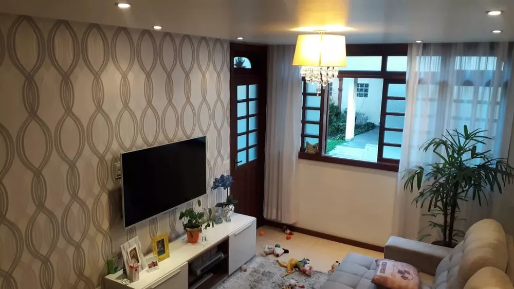 Casa à venda com 2 quartos, 87m² - Foto 5