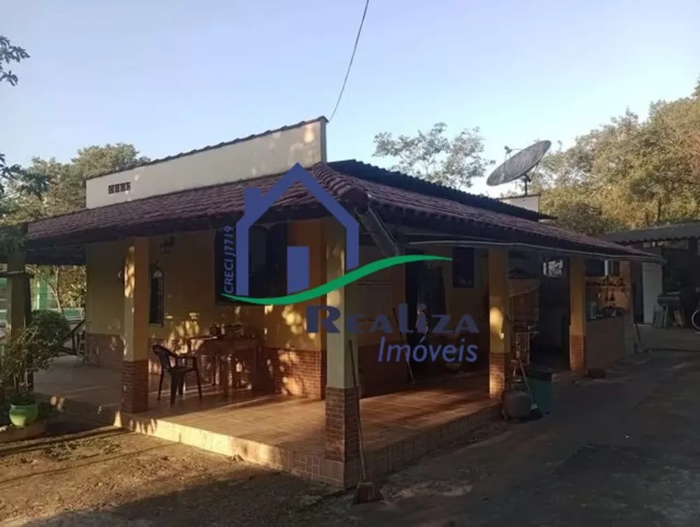 Casa à venda com 3 quartos, 300m² - Foto 3